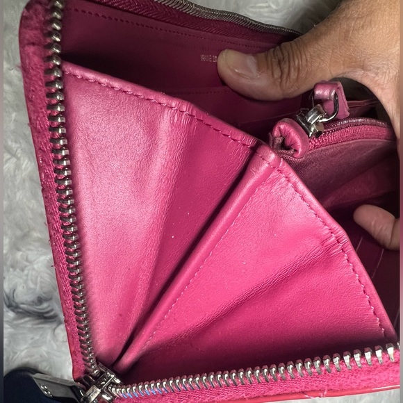 🛑 S O L D 🛑 Chanel Zippy Wallet in Patent Leather - Picture 8 of 9